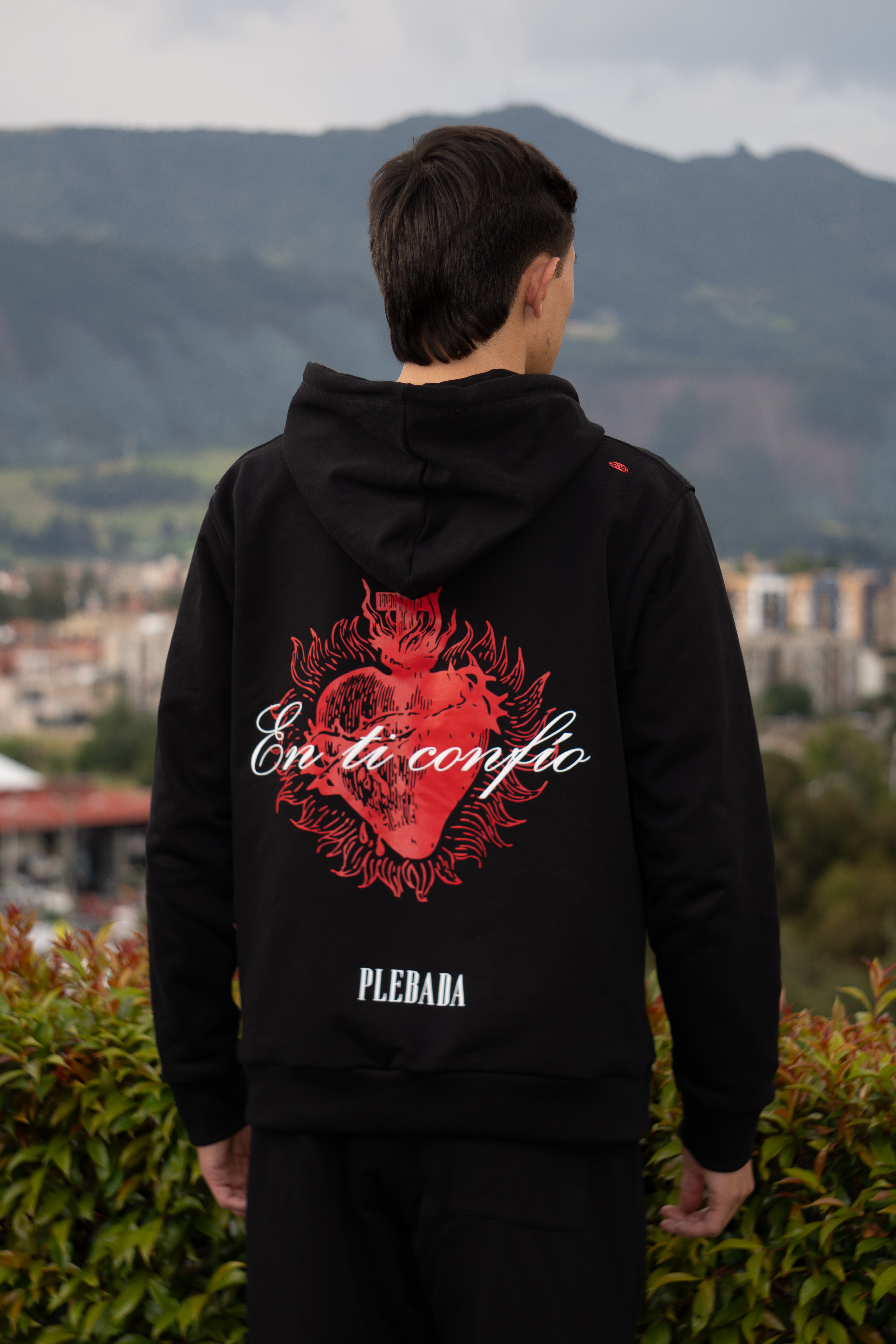 Hoodie Premium “En ti confio” Black