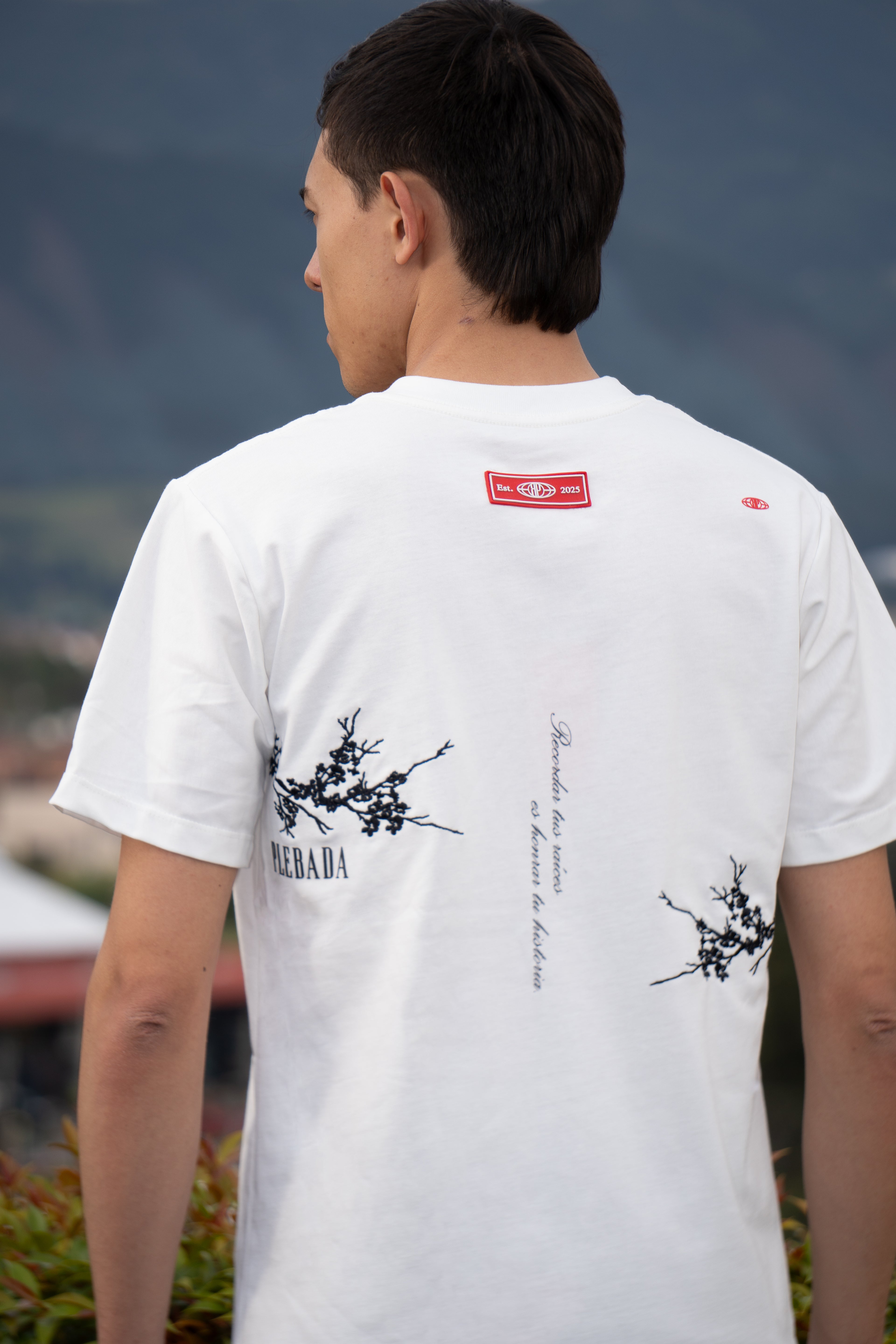 Camiseta Regular Fit Premium “Raices profundas” Ivory