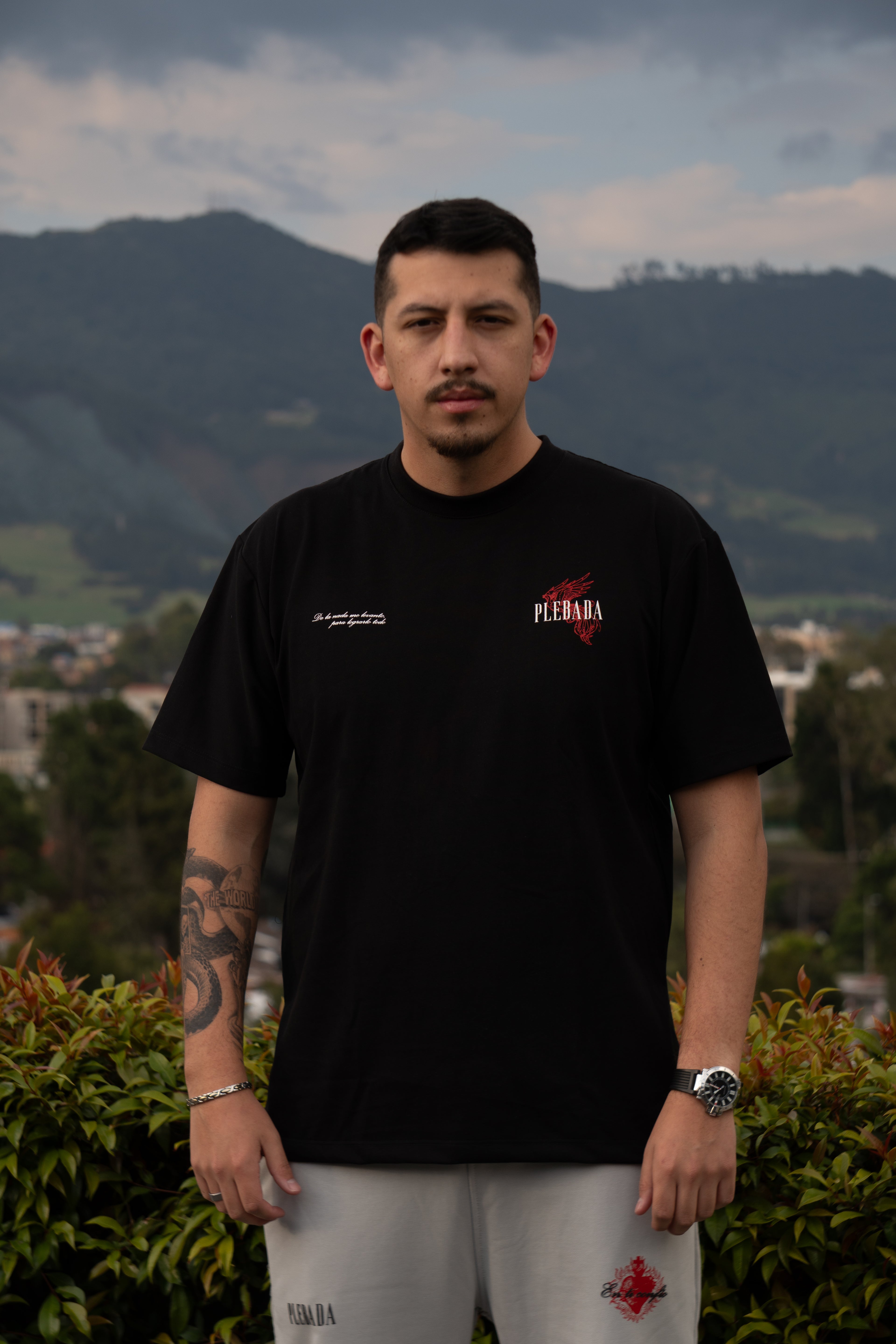 Camiseta Oversize Premium “Ave Fénix” Black