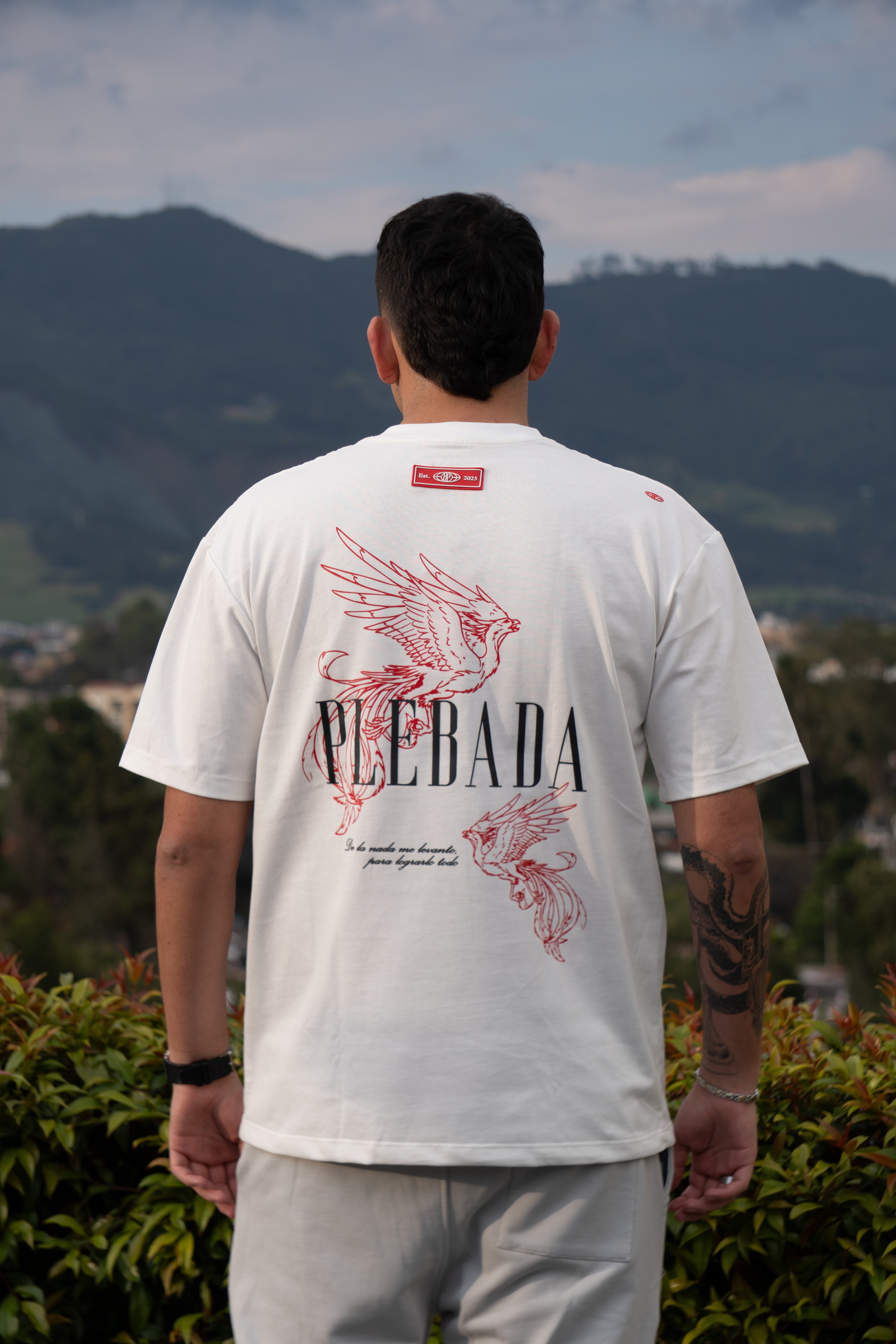 Camiseta Oversize Premium “Ave Fénix” Ivory
